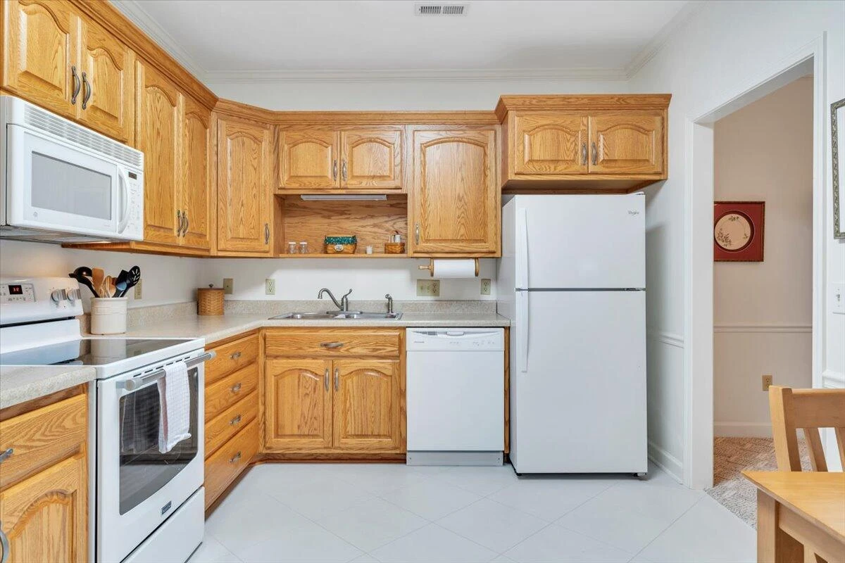 3050 McVitty Forest DR #106 - Photo 10