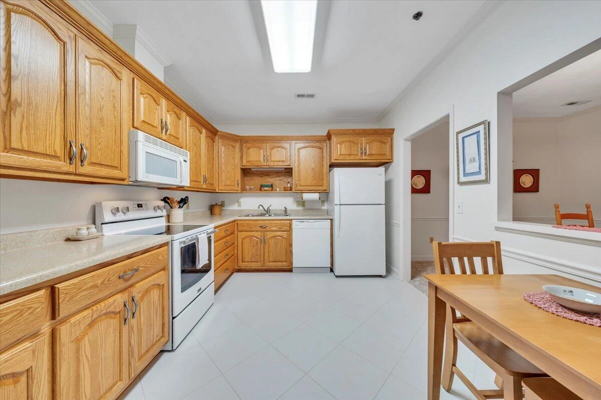 3050 McVitty Forest DR #106 - Photo 11