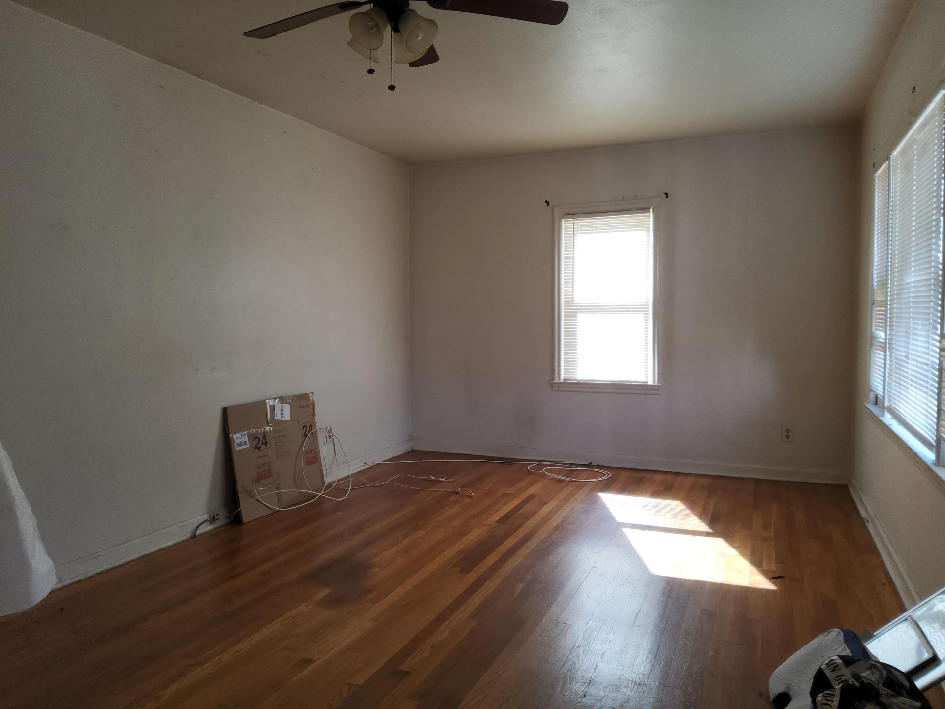 3219 Yardley DR NW - Photo 3