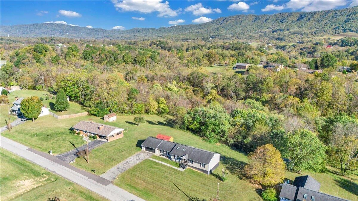 282 Lakeview DR - Photo 52