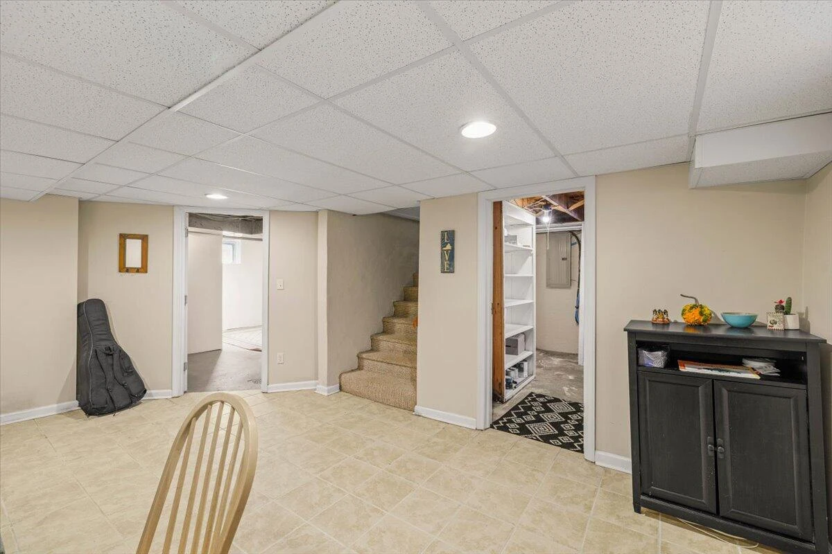 2232 Lincoln AVE SW - Photo 22