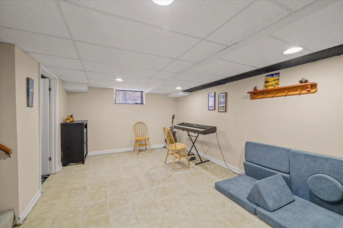 2232 Lincoln AVE SW - Photo 23