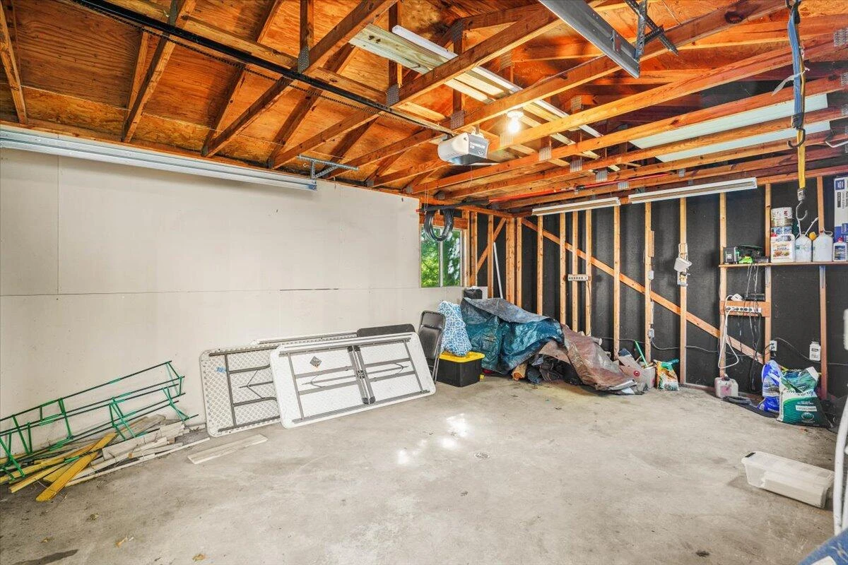 2232 Lincoln AVE SW - Photo 28