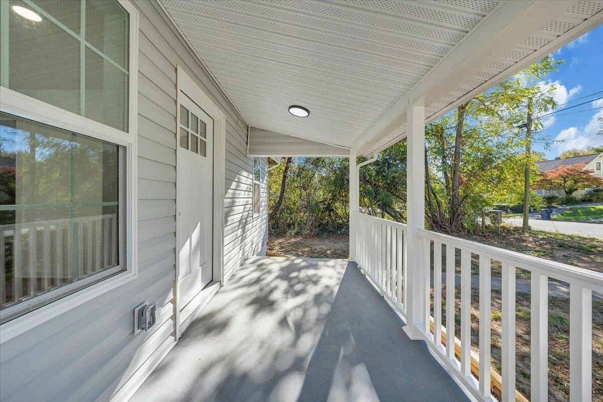 4031 Tennessee AVE NW - Photo 12