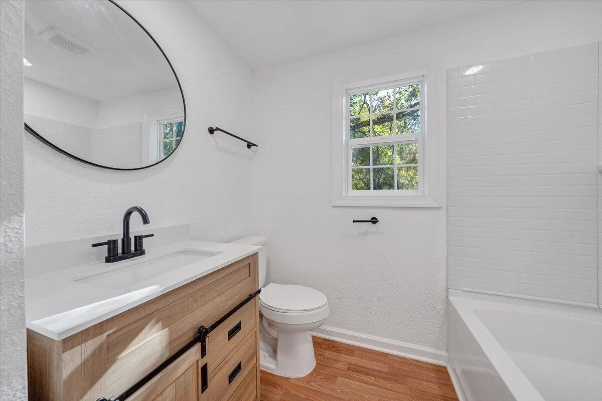 4031 Tennessee AVE NW - Photo 23