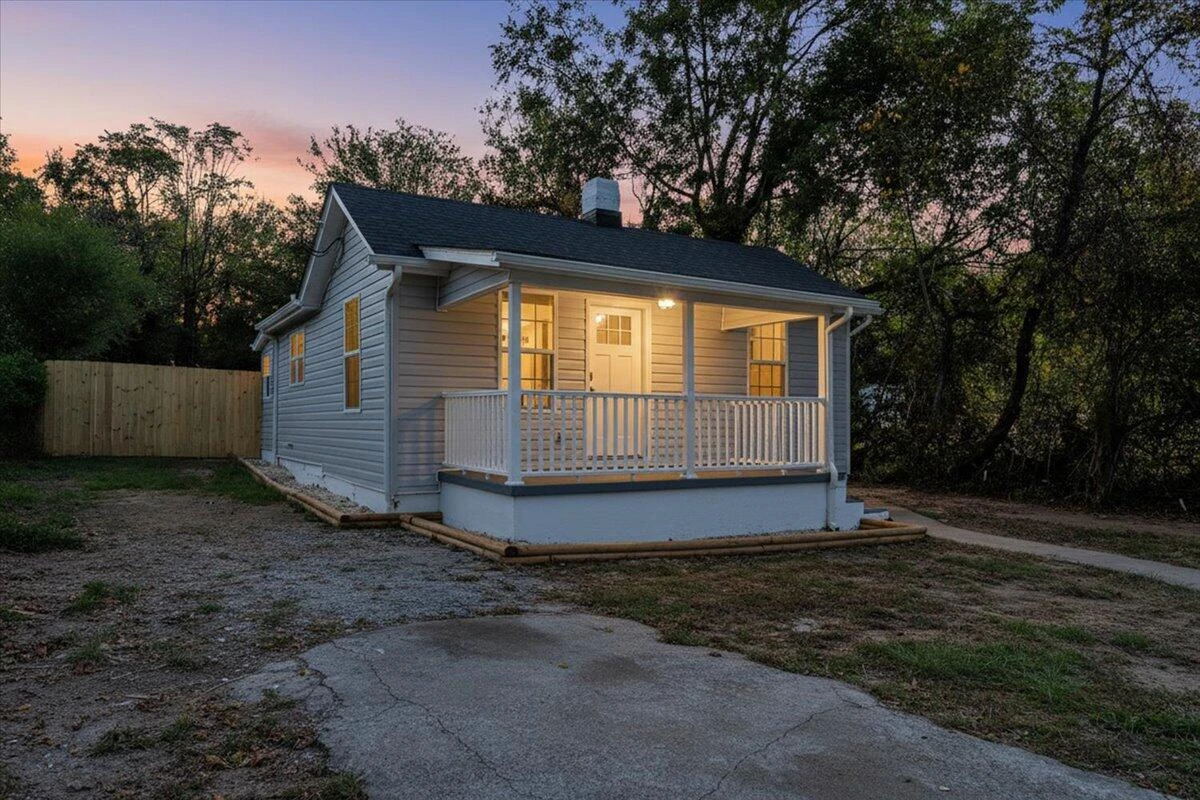 4031 Tennessee AVE NW - Photo 3