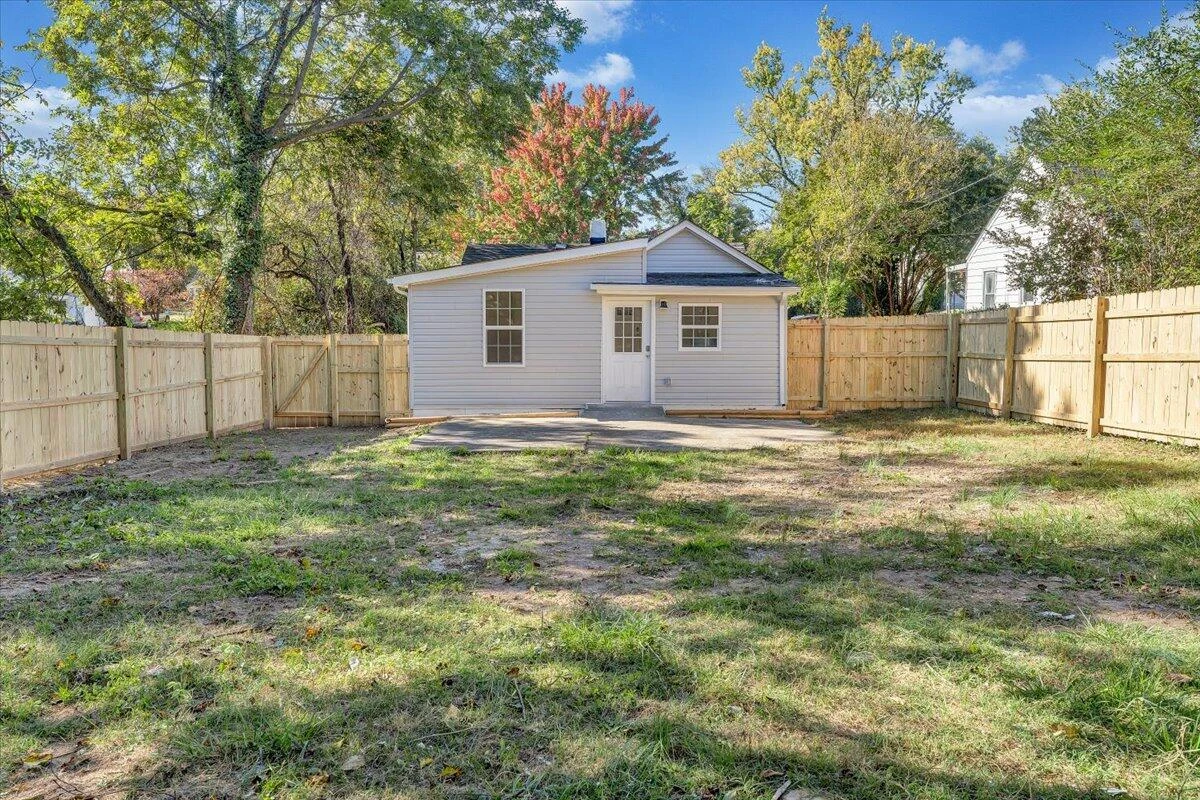 4031 Tennessee AVE NW - Photo 8