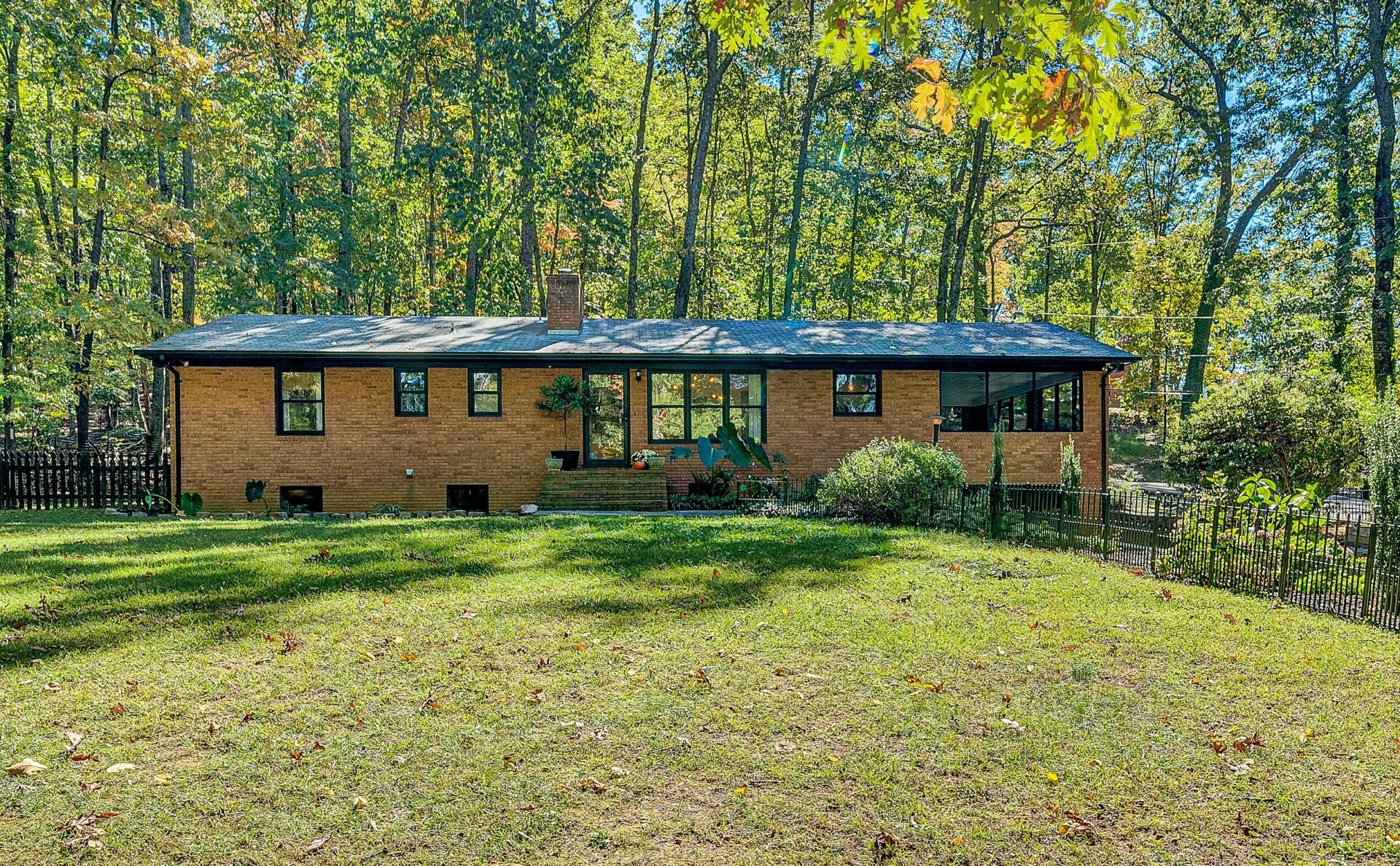 2673 Parkview DR