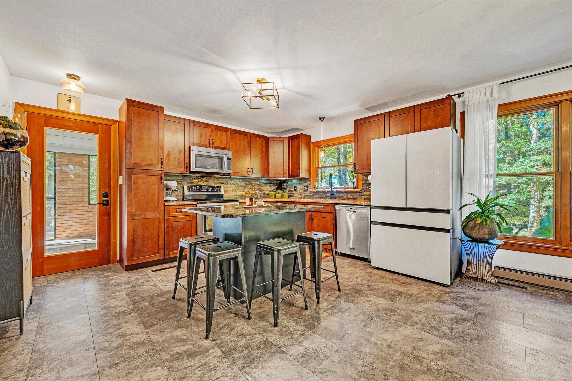 2673 Parkview DR - Photo 10