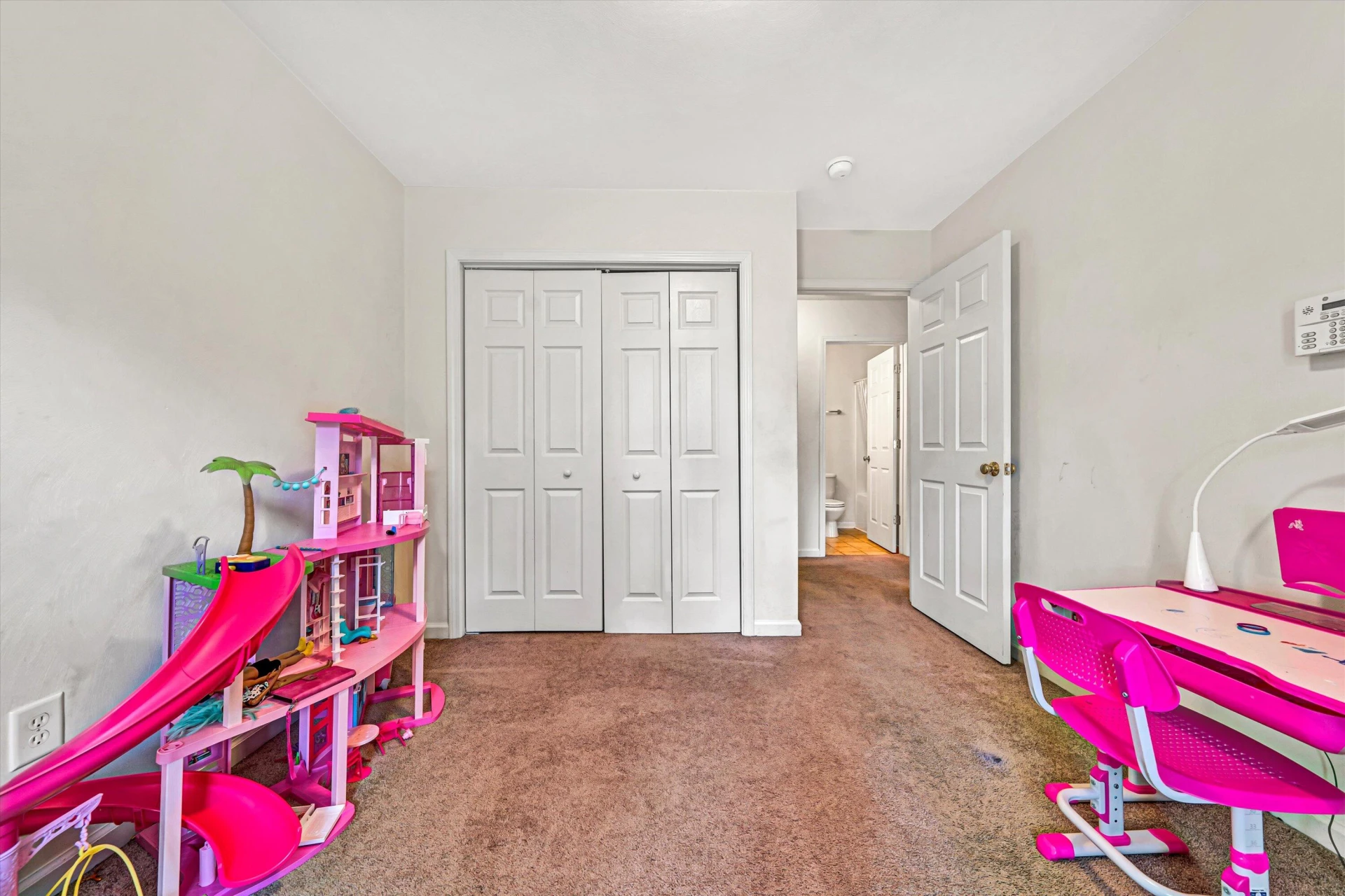 6825 Woodcreeper DR - Photo 17