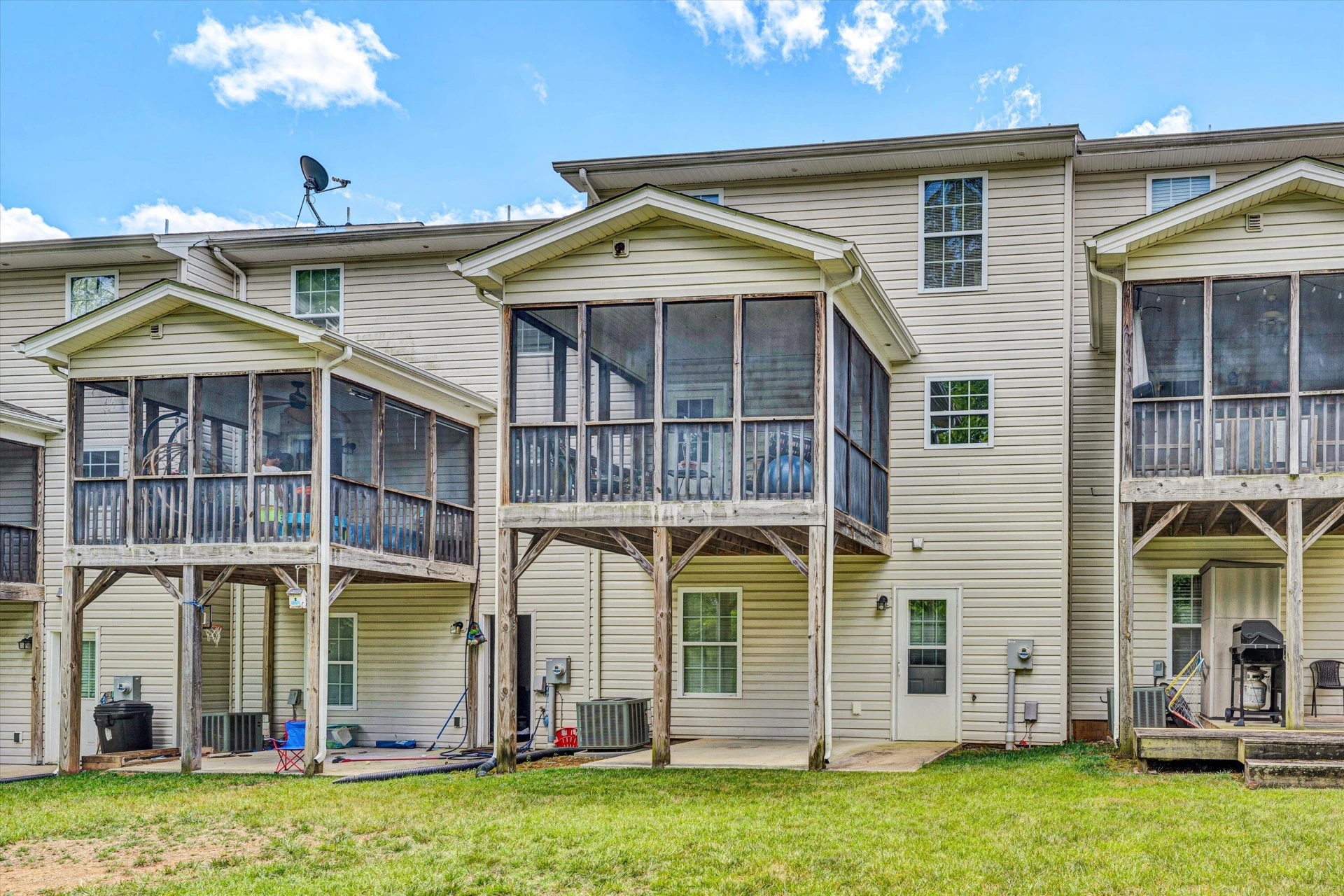 6825 Woodcreeper DR - Photo 29