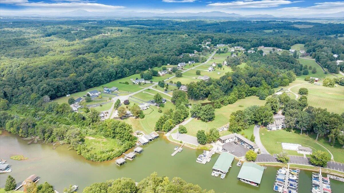 155 Mallard Cove RD - Photo 47