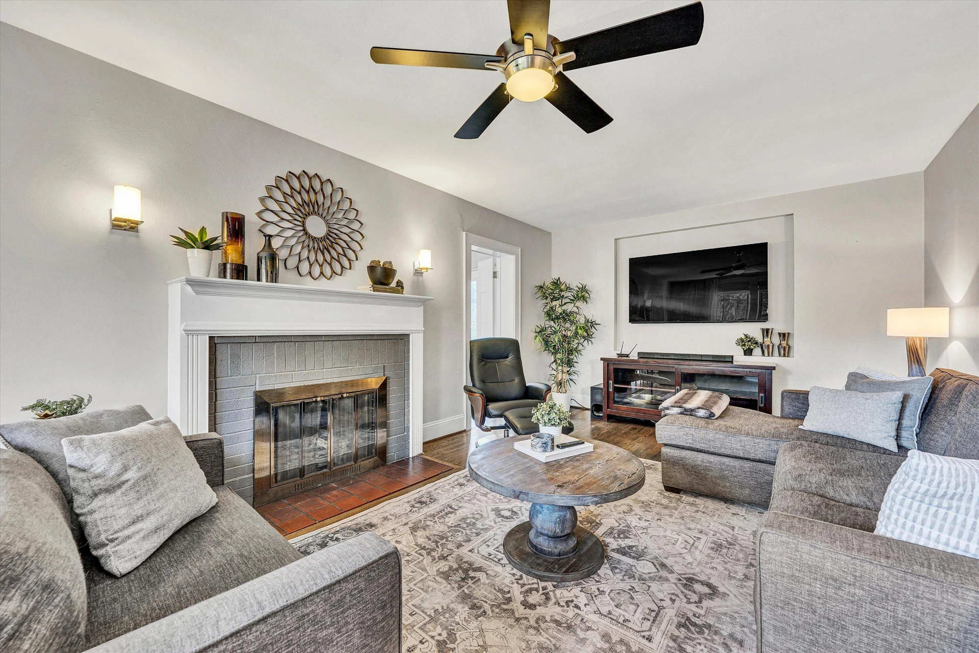 141 Lewis AVE - Photo 11