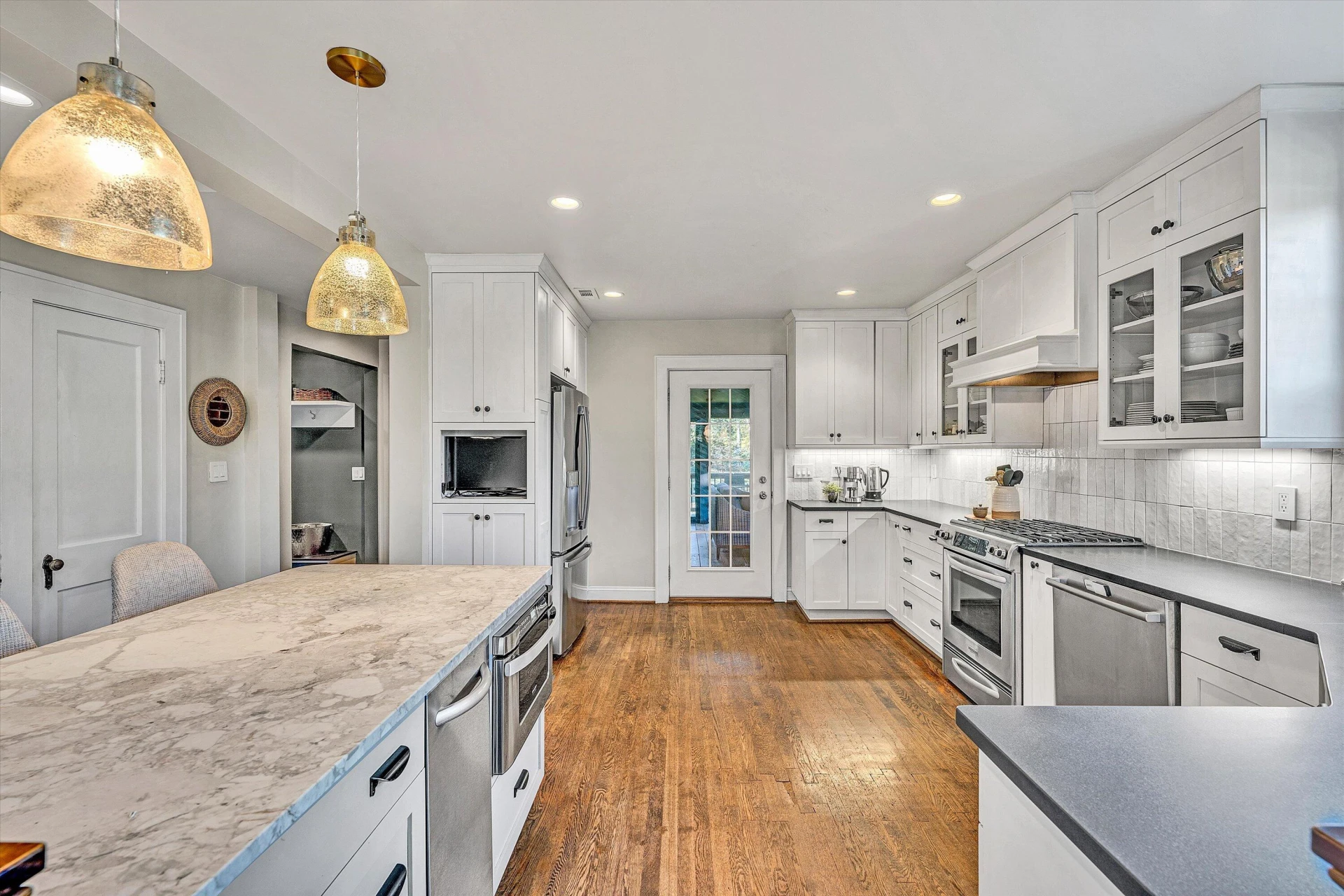 141 Lewis AVE - Photo 15