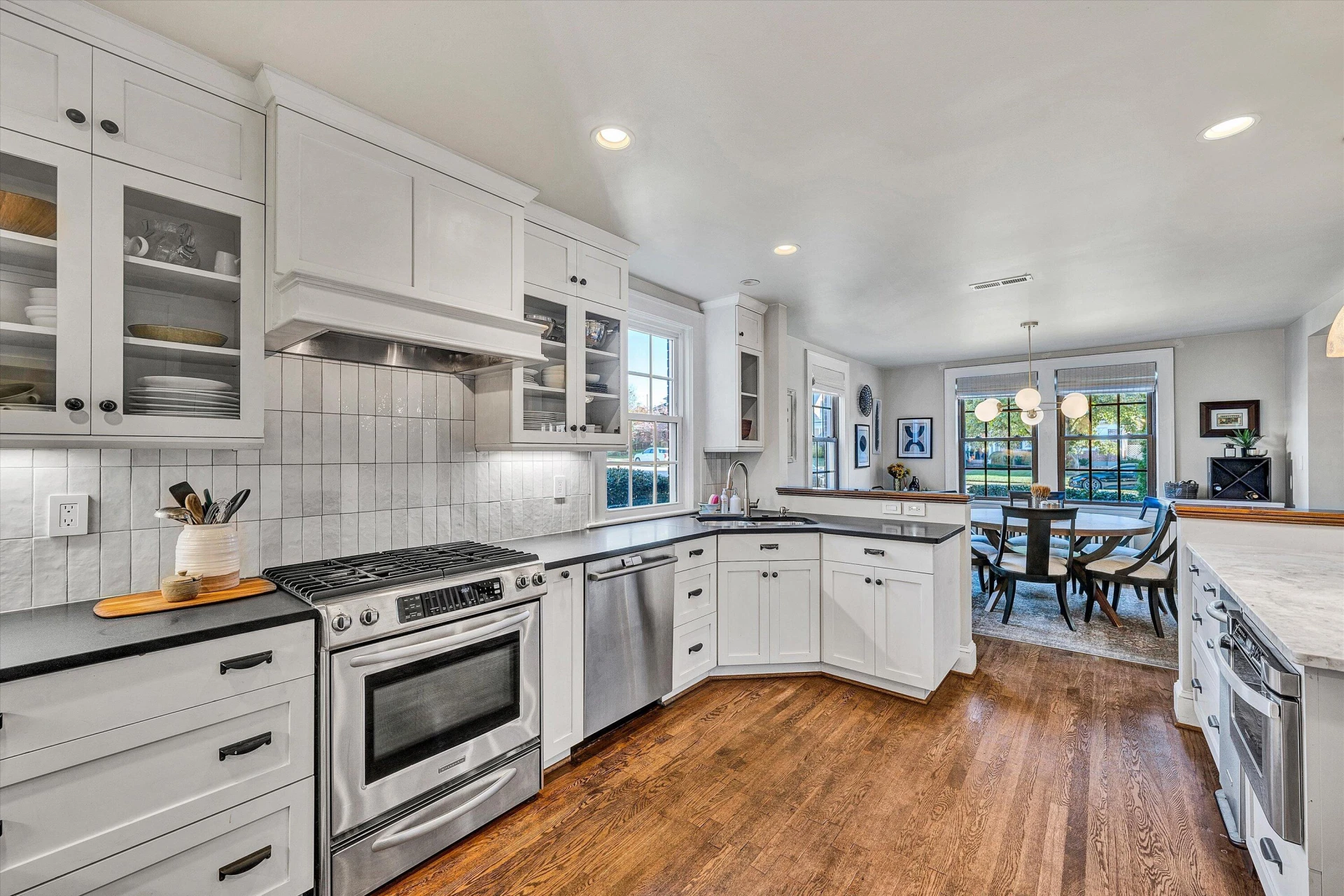 141 Lewis AVE - Photo 17