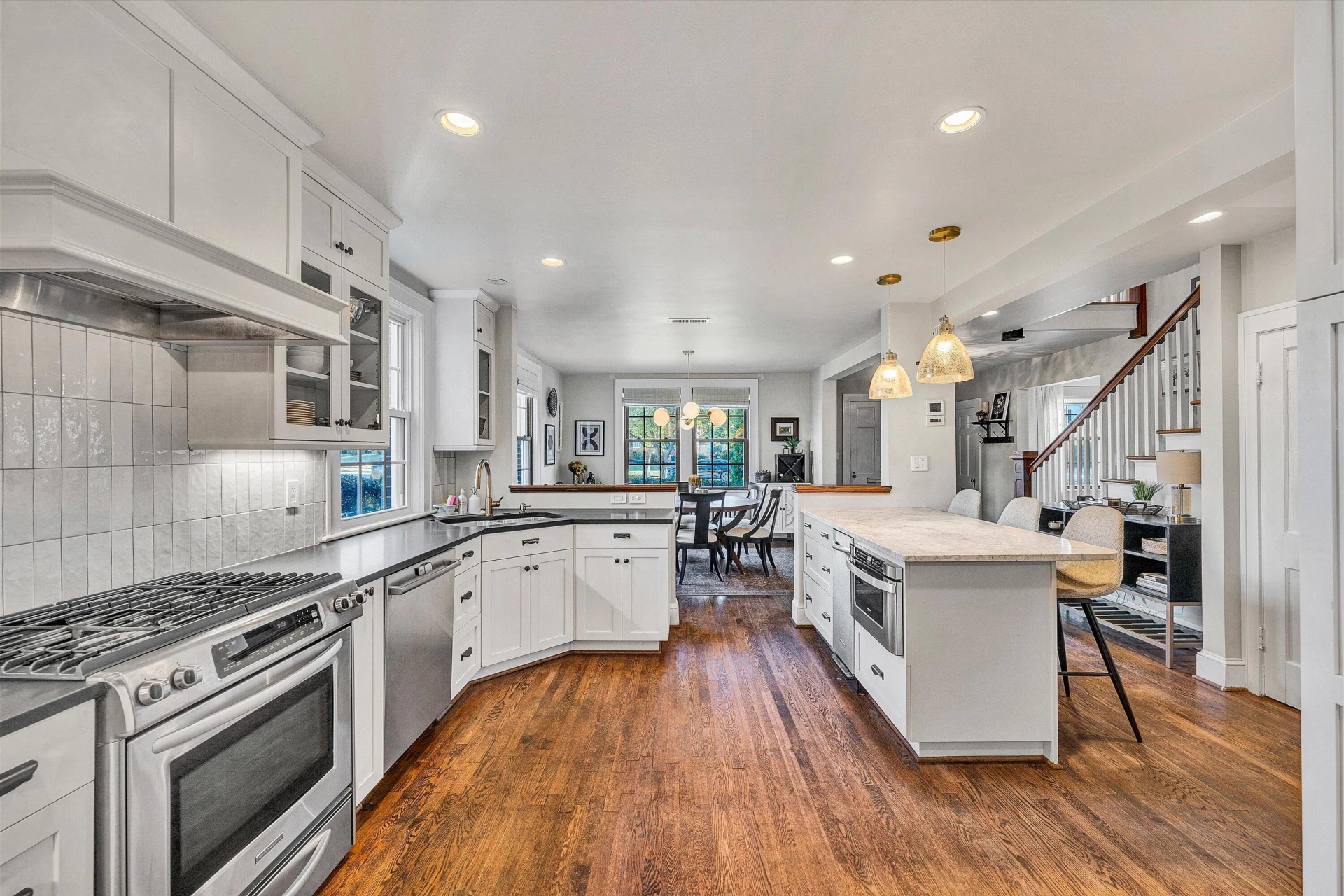 141 Lewis AVE - Photo 18