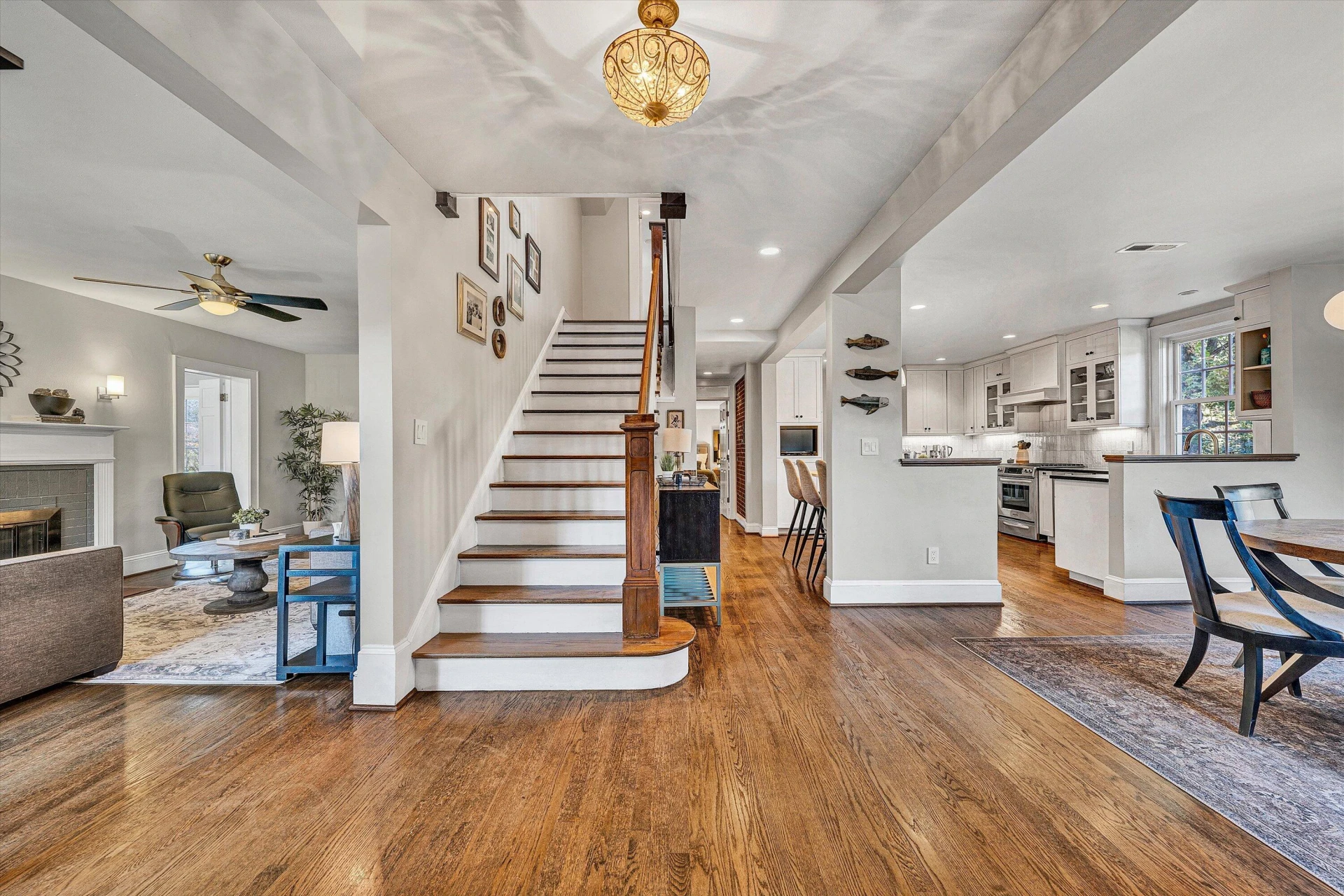 141 Lewis AVE - Photo 8