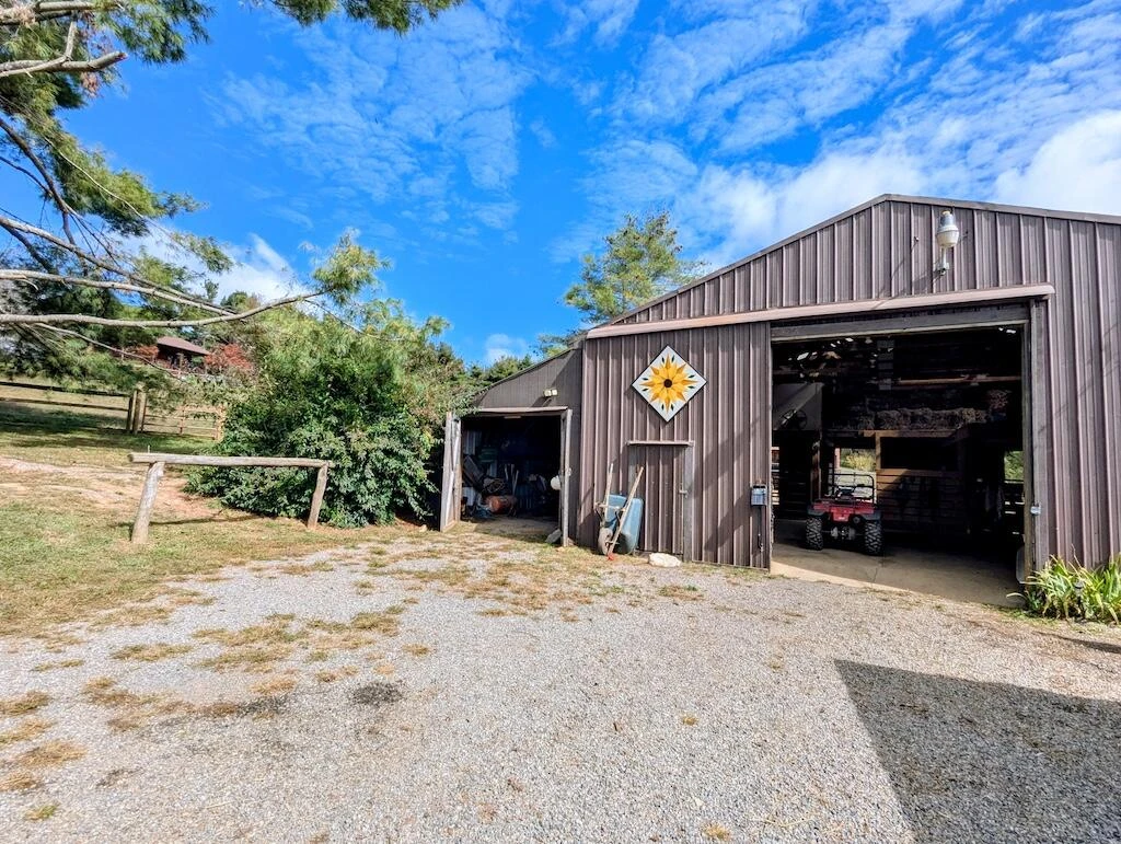 2363 Bethlehem Church RD NE - Photo 17