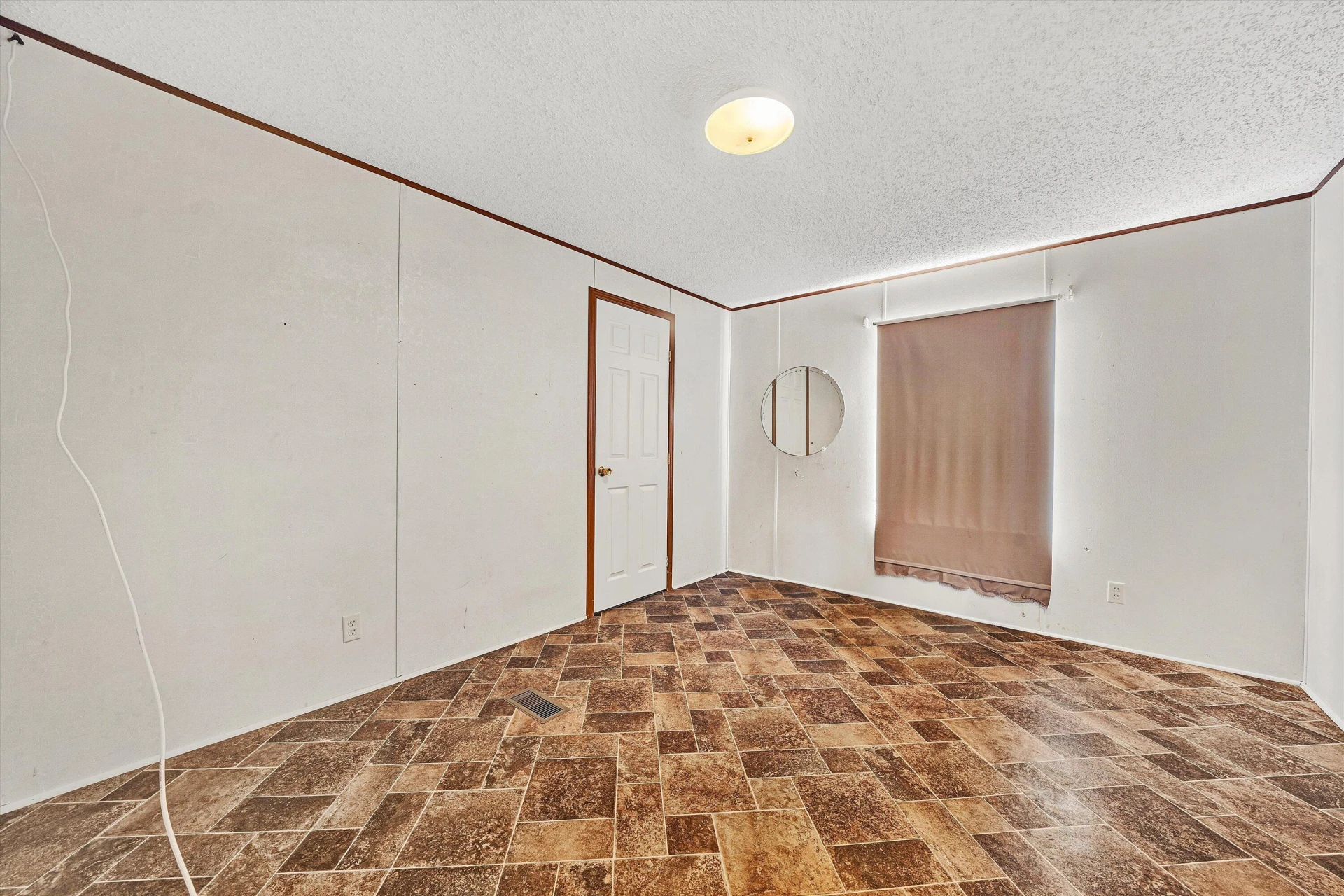 6735 BLACKSBURG RD - Photo 15