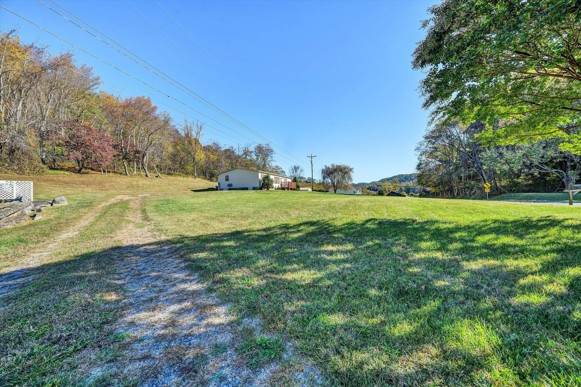 6735 BLACKSBURG RD - Photo 27