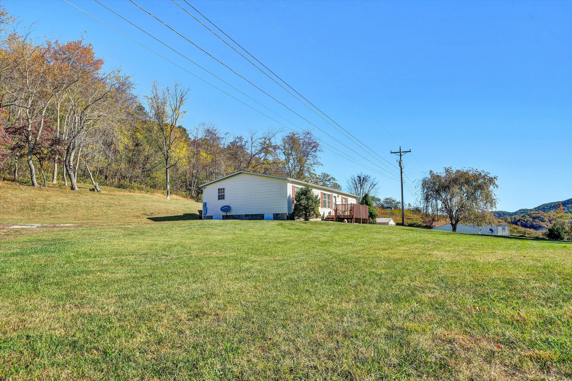 6735 BLACKSBURG RD - Photo 28