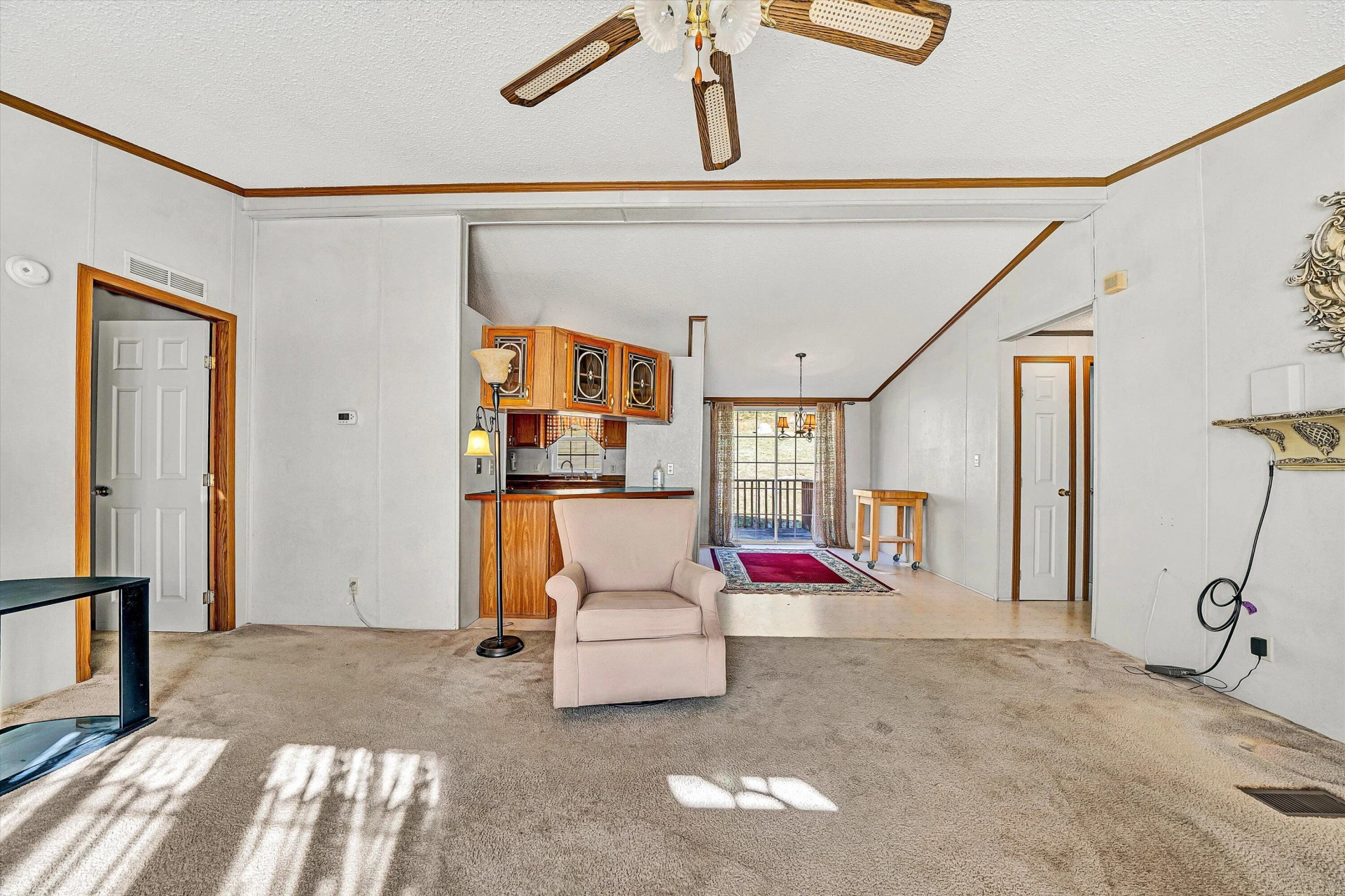 6735 BLACKSBURG RD - Photo 7