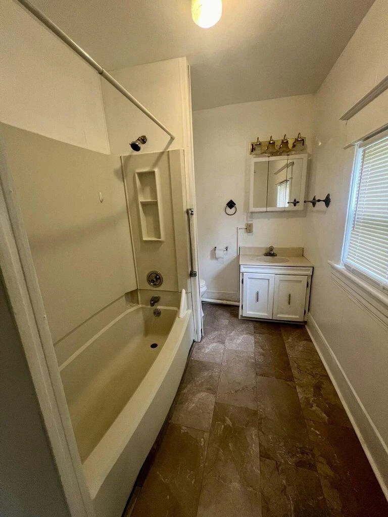 535 MADISON AVE NW - Photo 12
