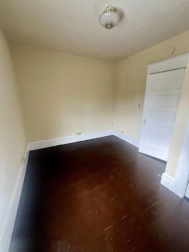 535 MADISON AVE NW - Photo 17