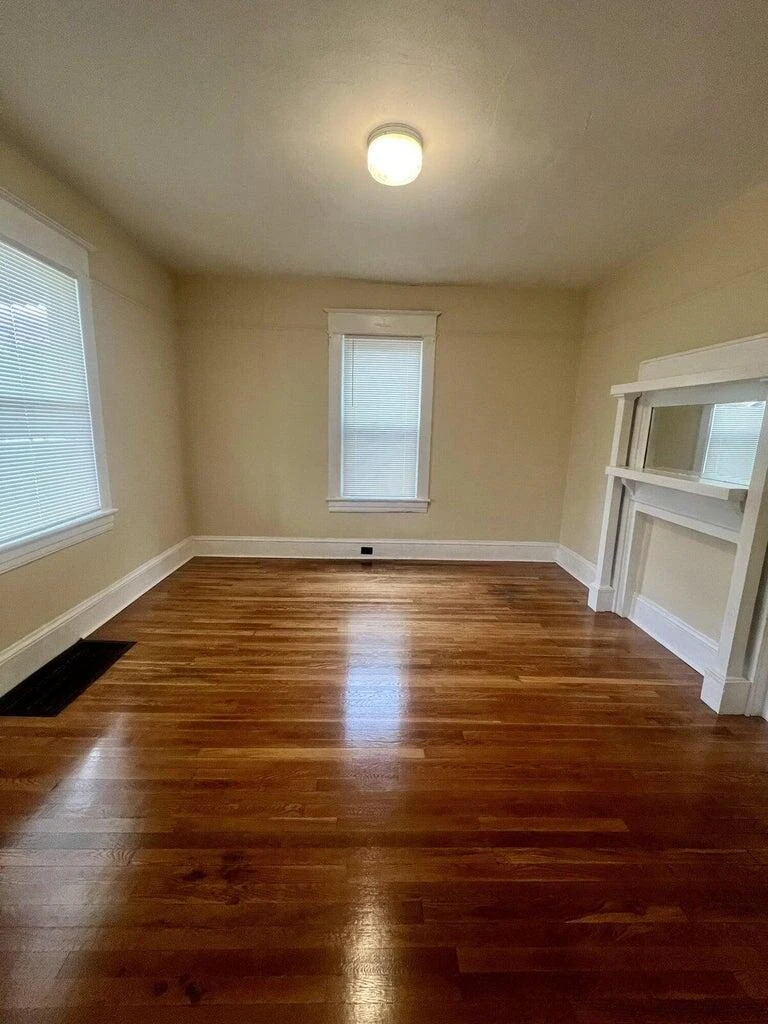535 MADISON AVE NW - Photo 5