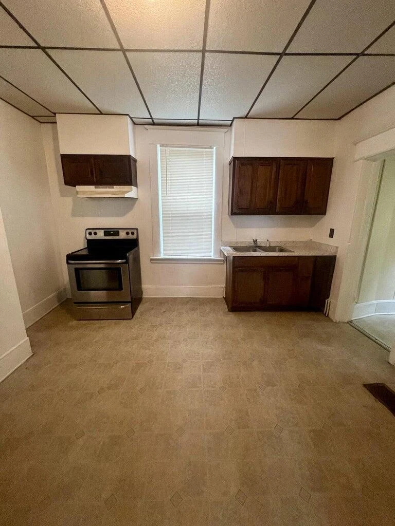 535 MADISON AVE NW - Photo 9