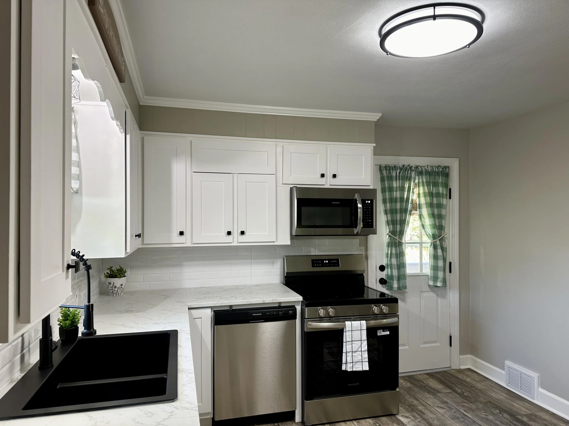 7870 Sontag Rd RD - Photo 12
