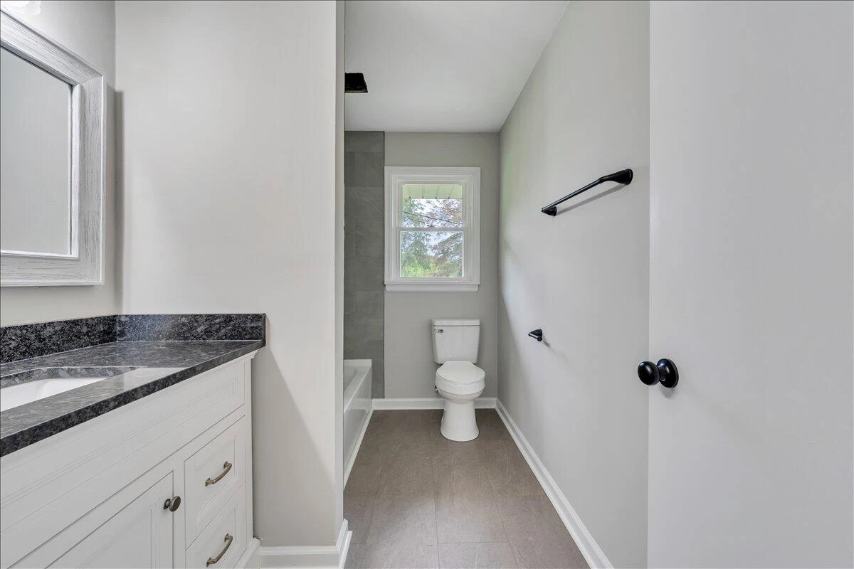 144 Maple AVE - Photo 19