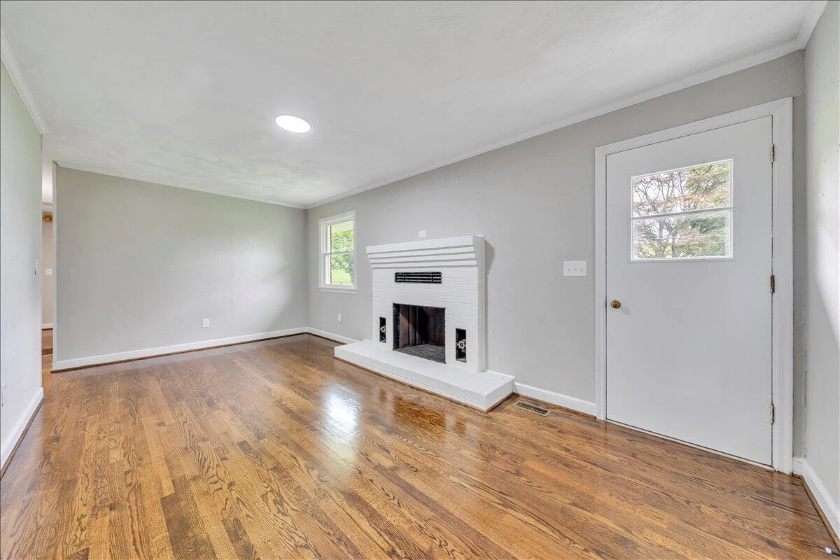 144 Maple AVE - Photo 26