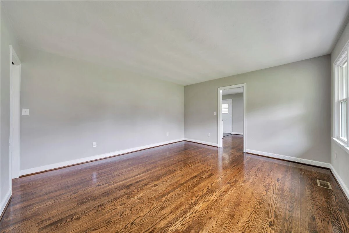 144 Maple AVE - Photo 30