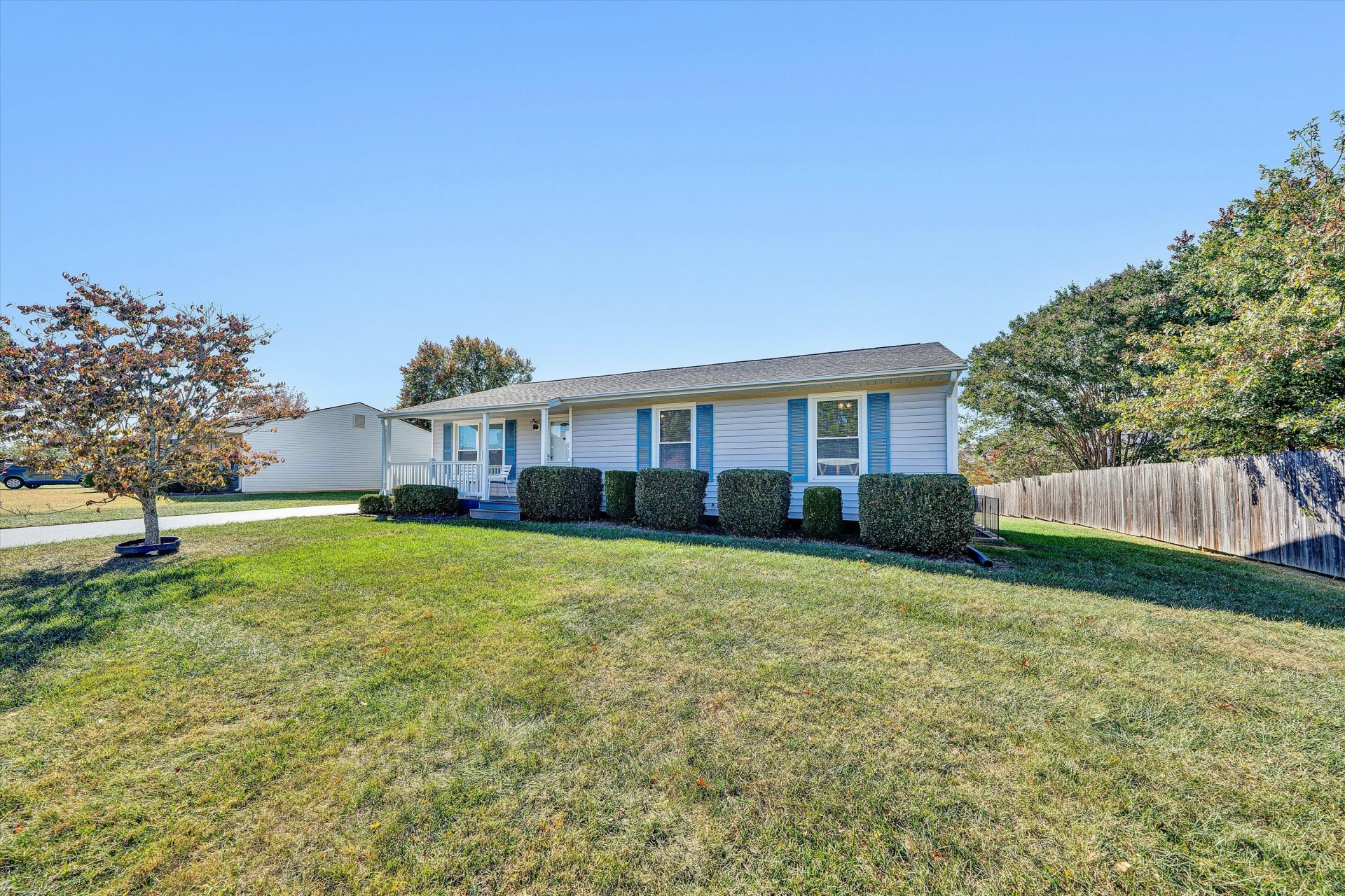 4872 Lantern ST - Photo 6
