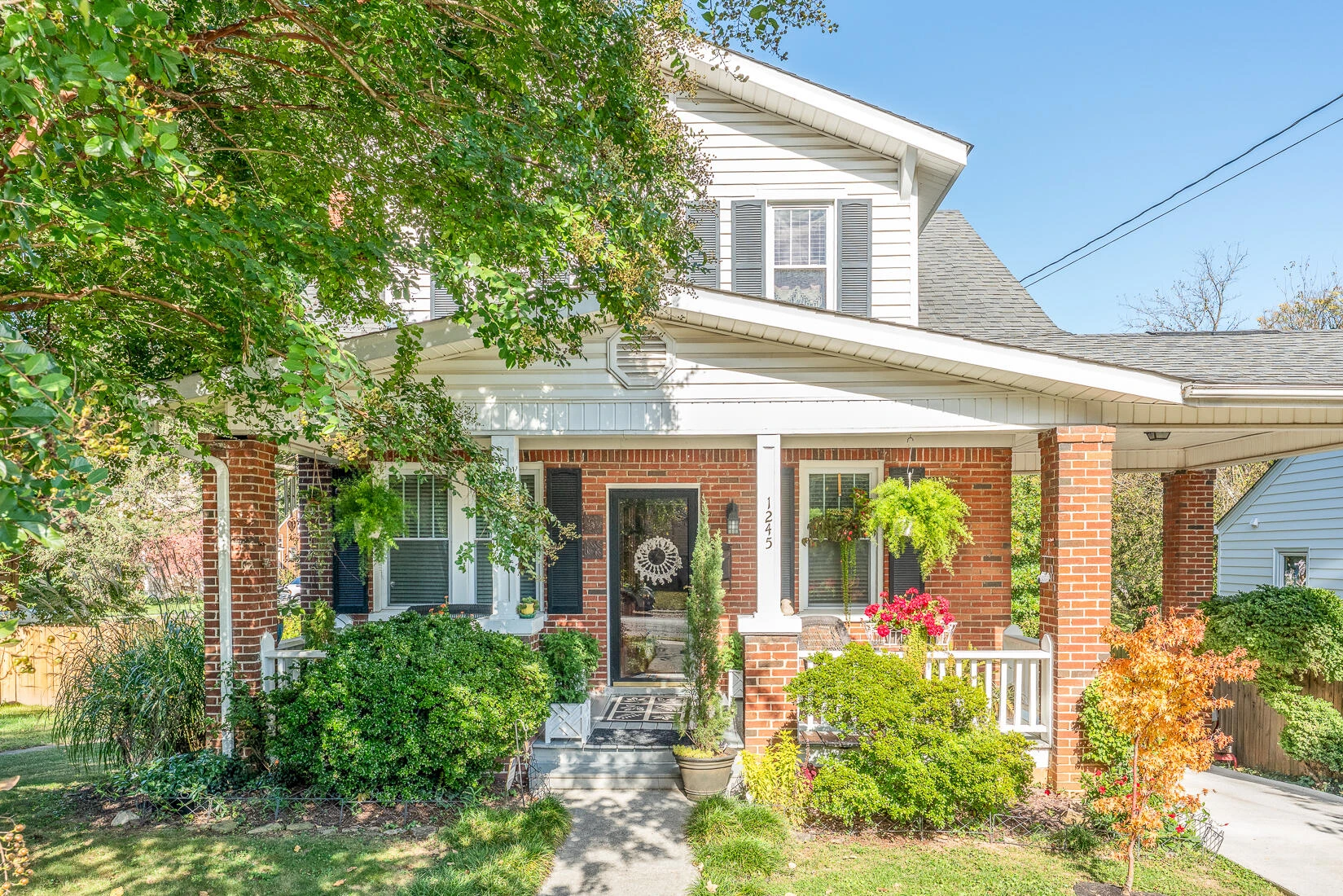1245 Hamilton AVE SW - Photo 5