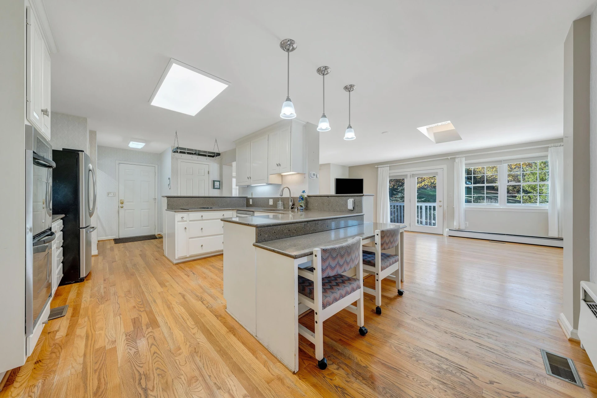 1515 Deyerle RD SW #& 1501 - Photo 17