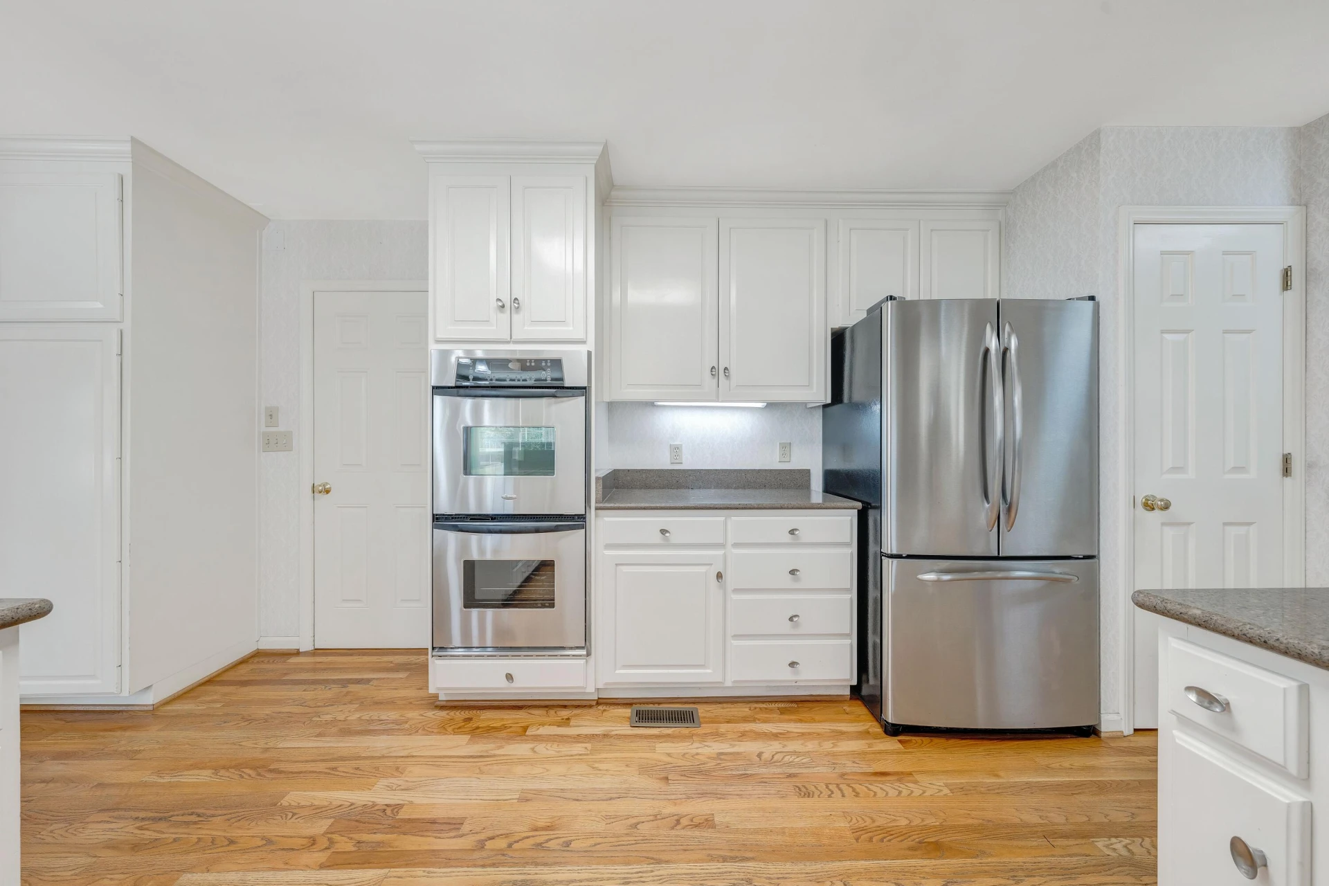 1515 Deyerle RD SW #& 1501 - Photo 21