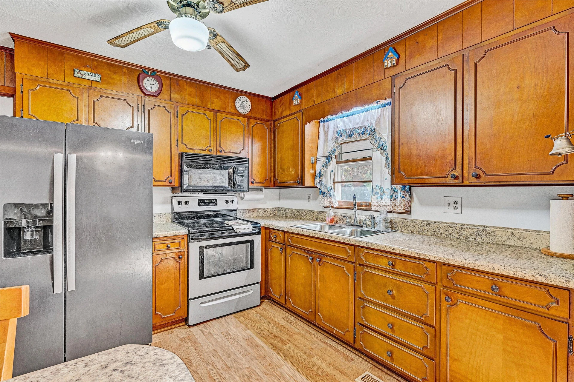 7796 Newport RD - Photo 12