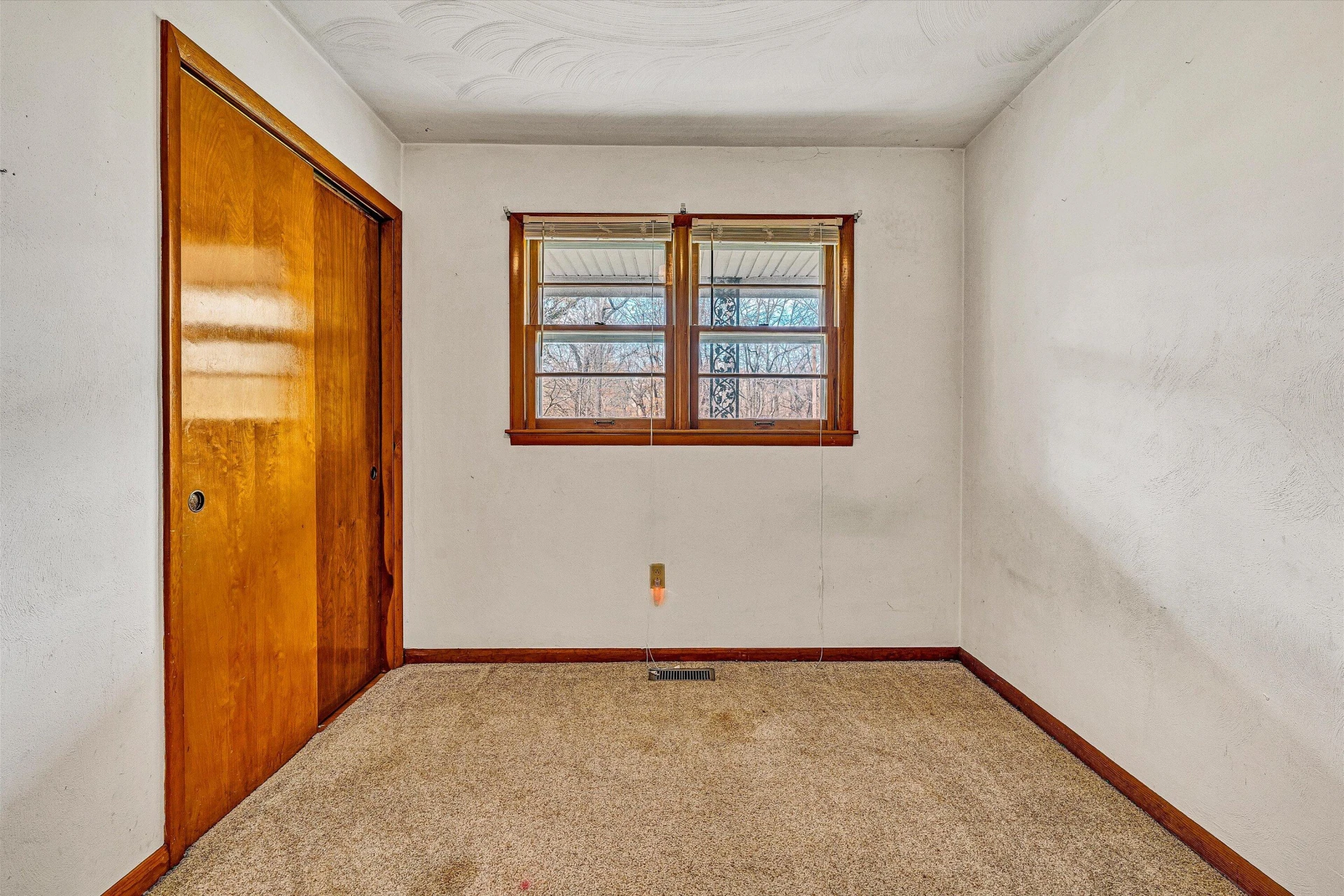 7796 Newport RD - Photo 18