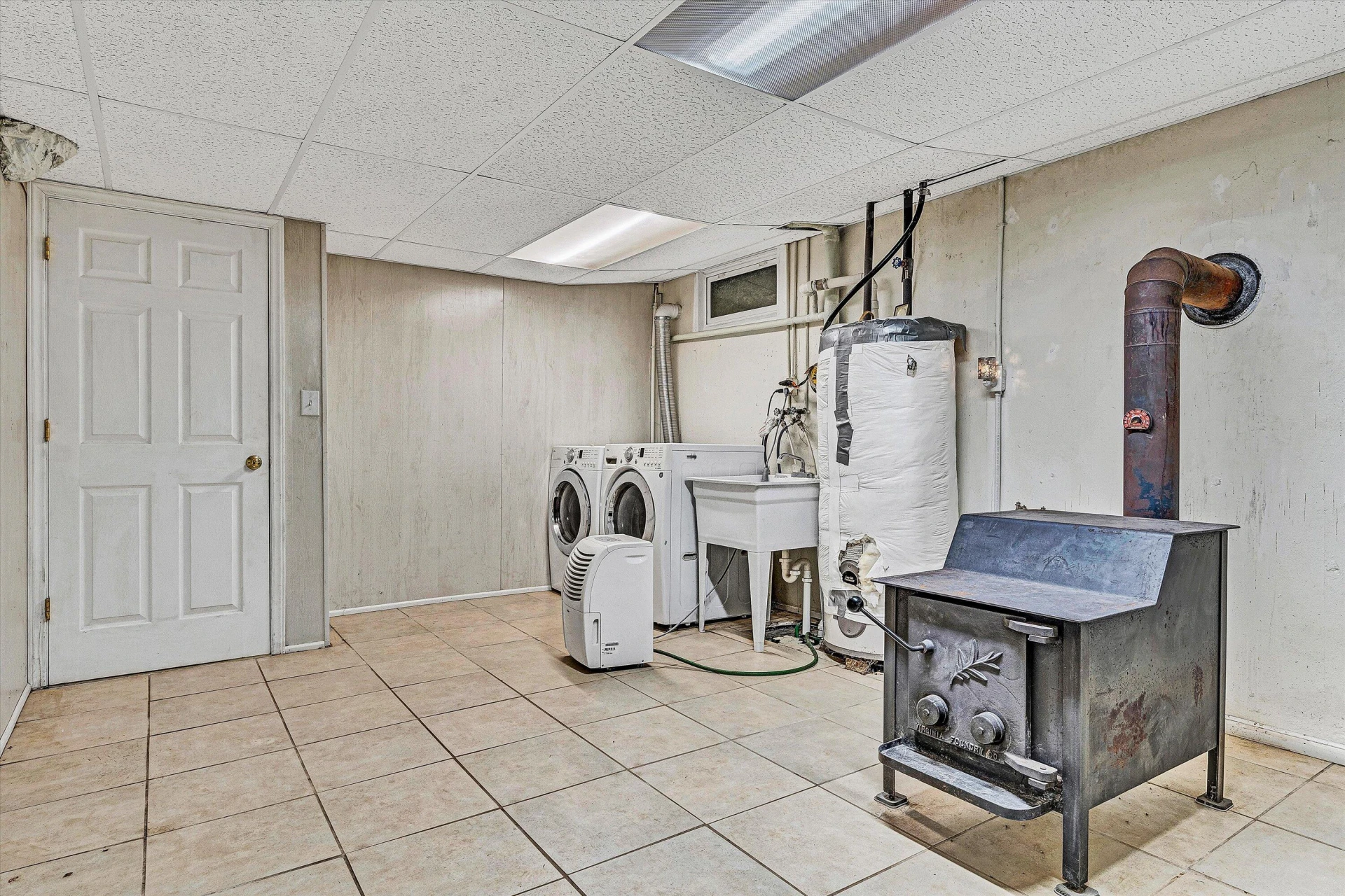 7796 Newport RD - Photo 38