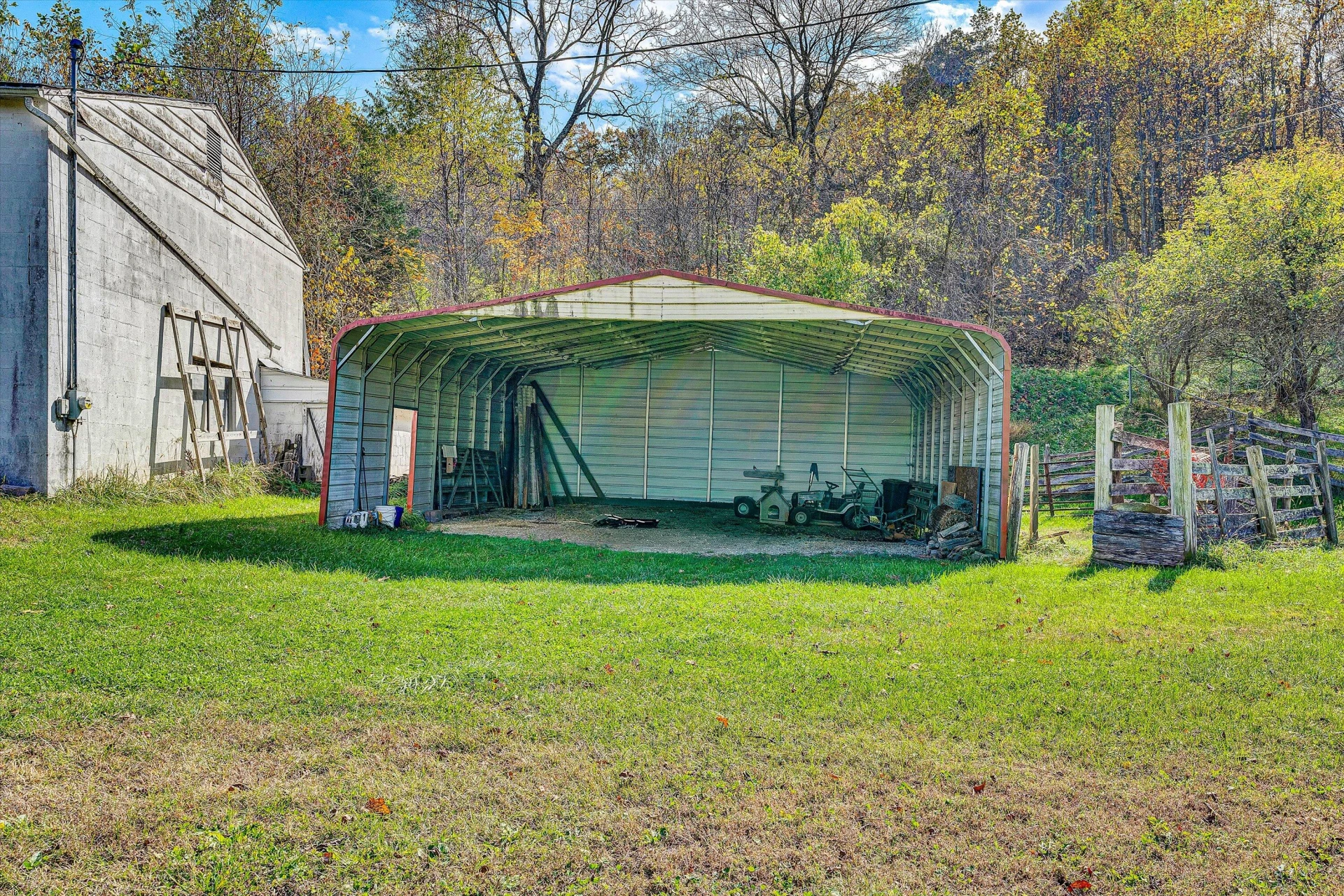 7796 Newport RD - Photo 67