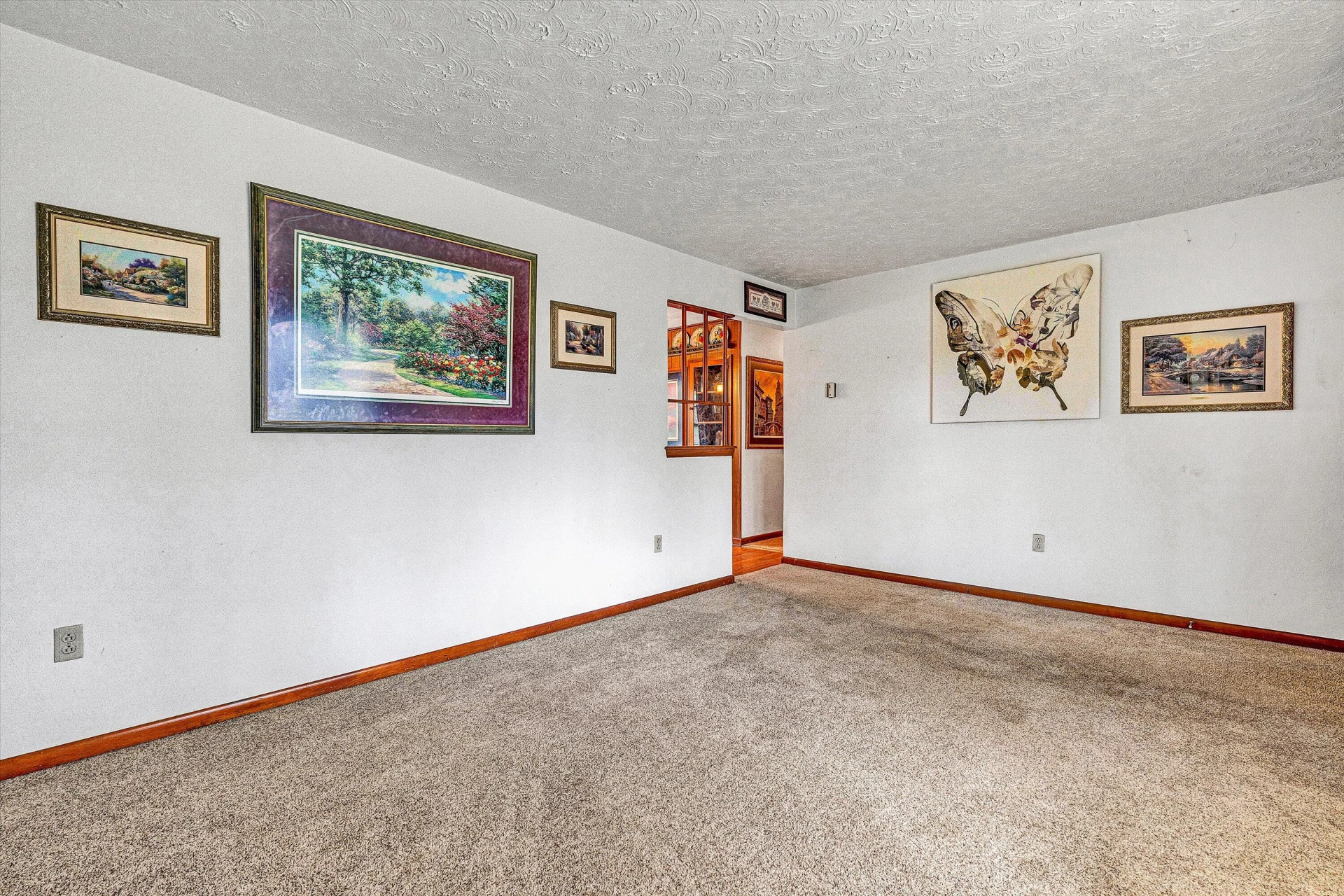 7796 Newport RD - Photo 8