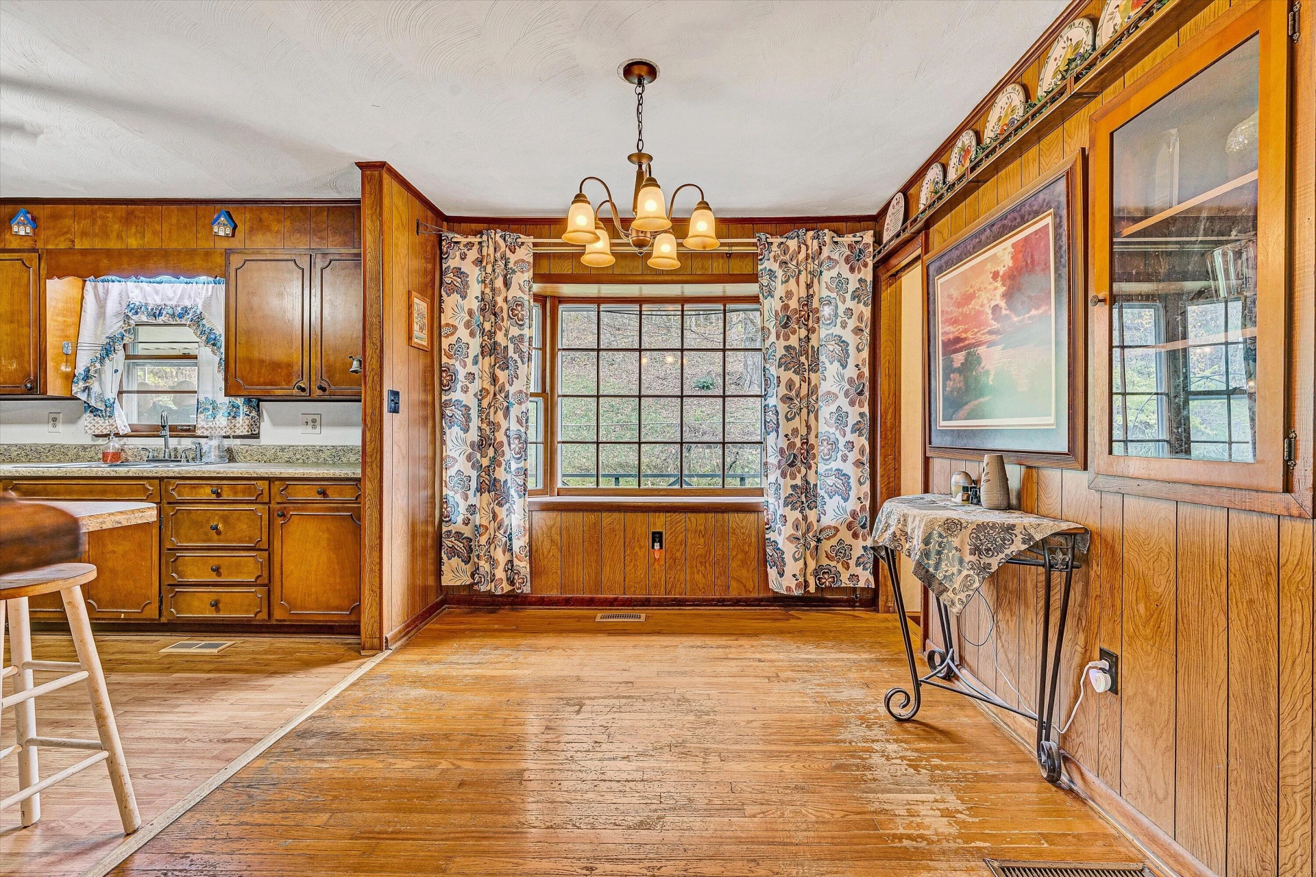 7796 Newport RD - Photo 9