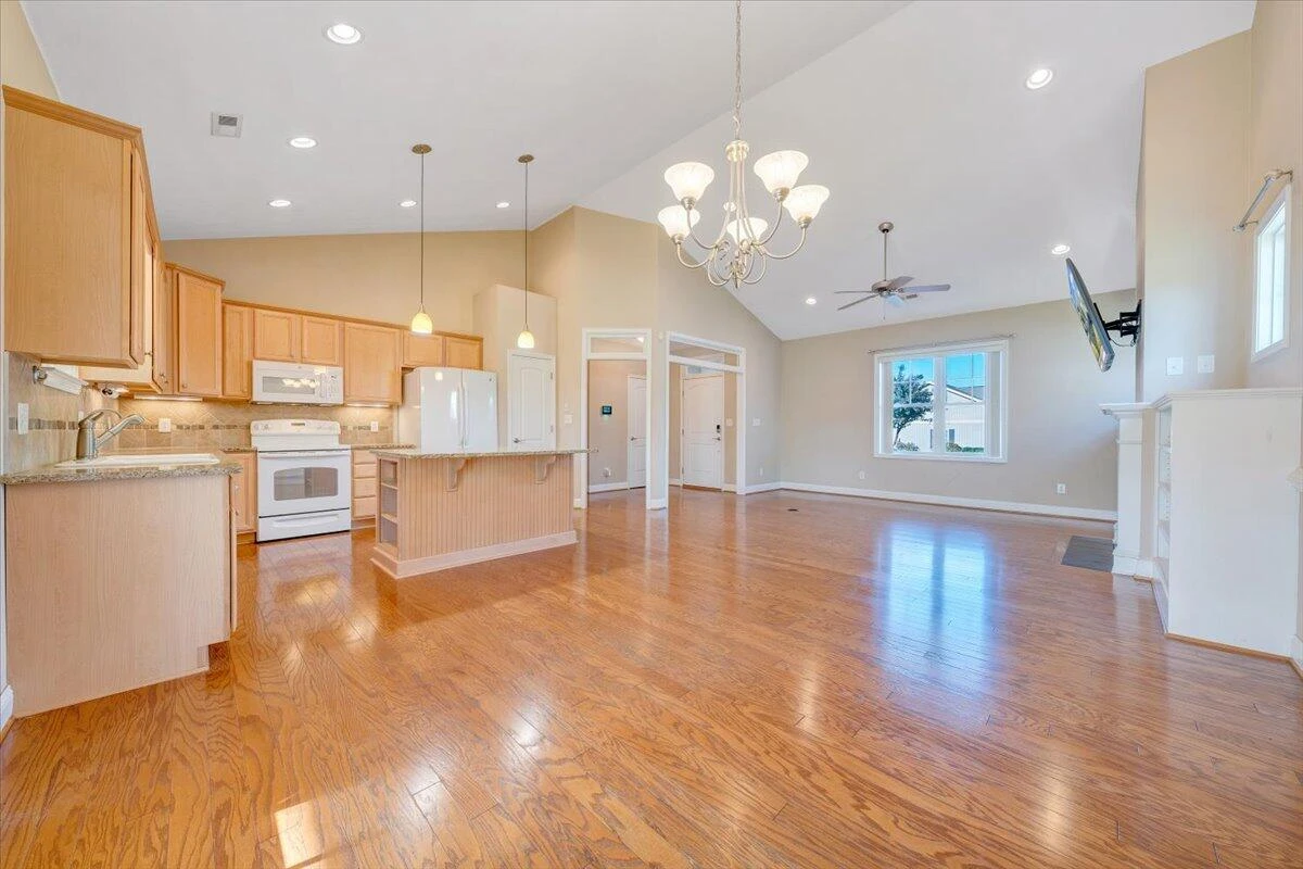 156 Altamira DR - Photo 12