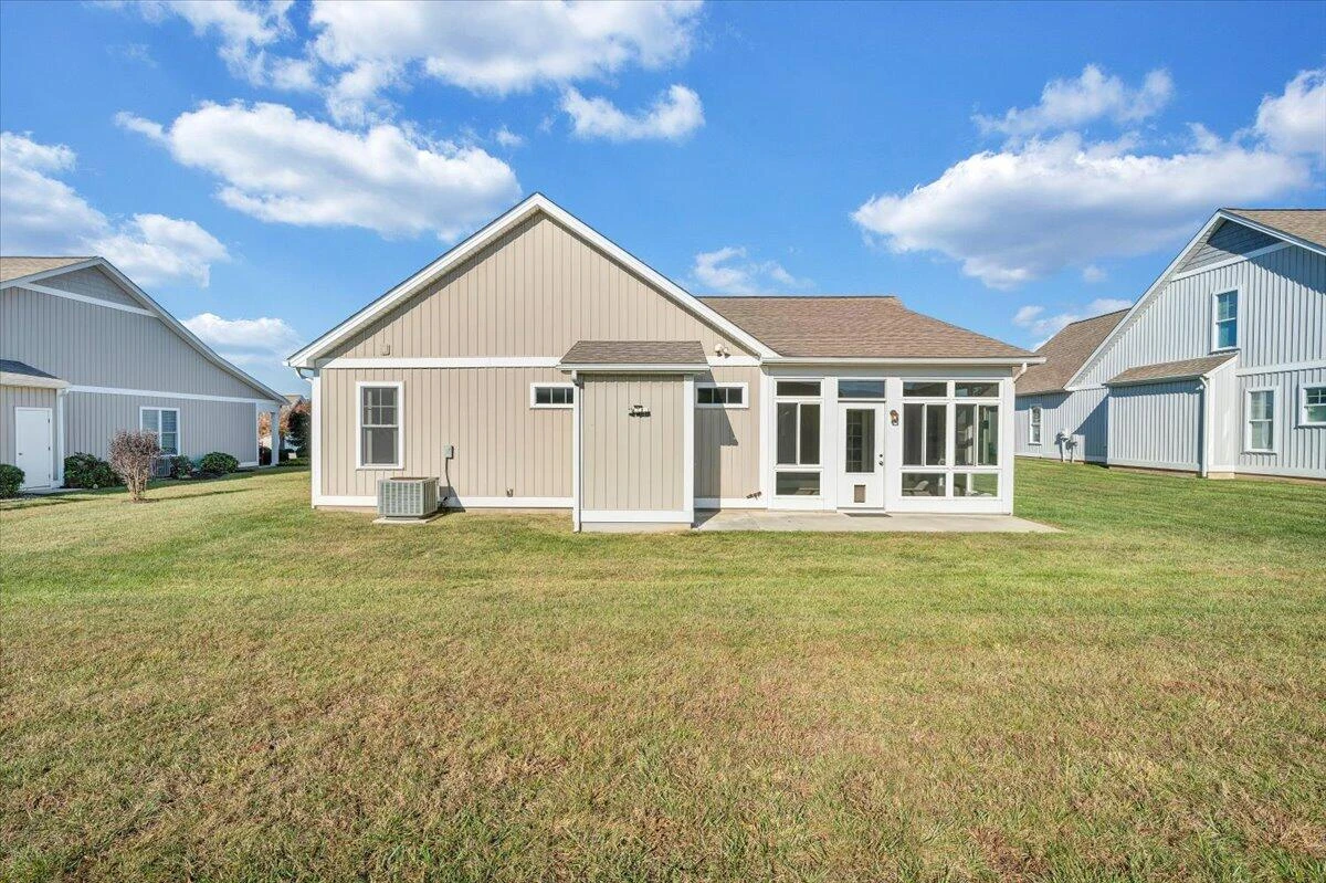 156 Altamira DR - Photo 35