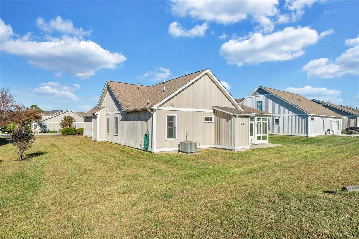 156 Altamira DR - Photo 38