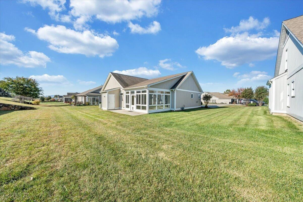 156 Altamira DR - Photo 39