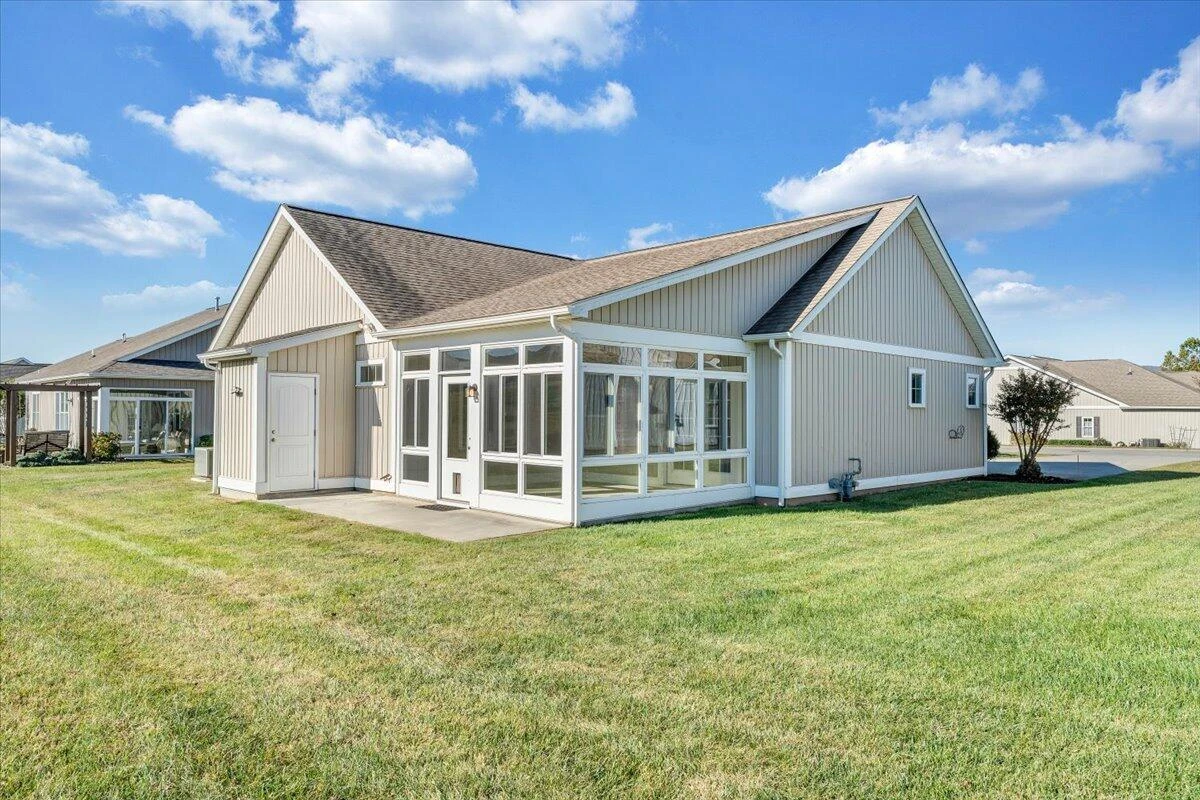 156 Altamira DR - Photo 40