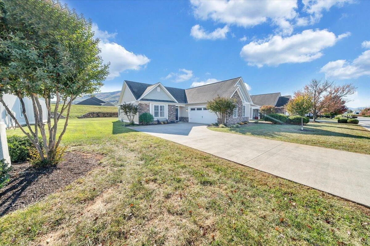 156 Altamira DR - Photo 42